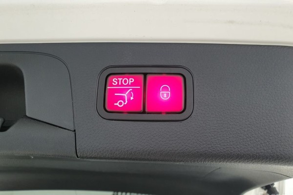 2022 Mercedes-Benz GLC с пробегом 54 897 км