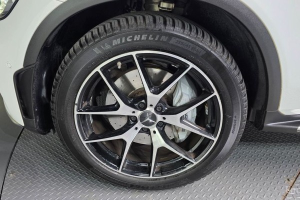 2021 Mercedes-Benz GLC с пробегом 40 097 км