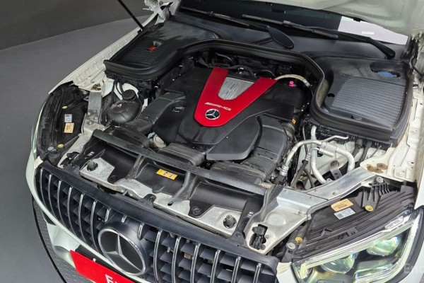 2021 Mercedes-Benz GLC с пробегом 40 097 км