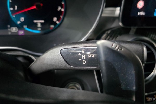 2021 Mercedes-Benz GLC с пробегом 40 097 км