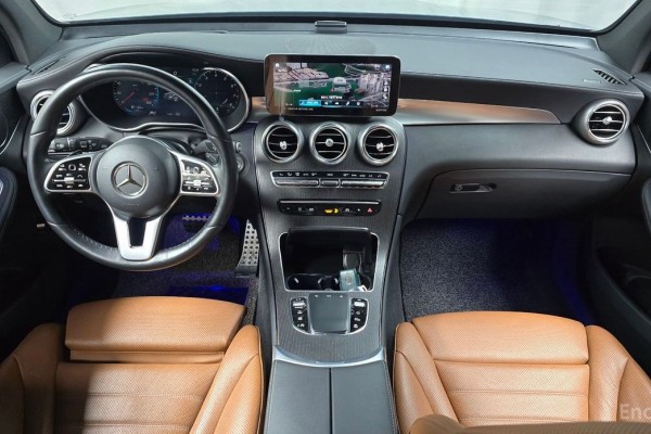2022 Mercedes-Benz GLC с пробегом 71 551 км