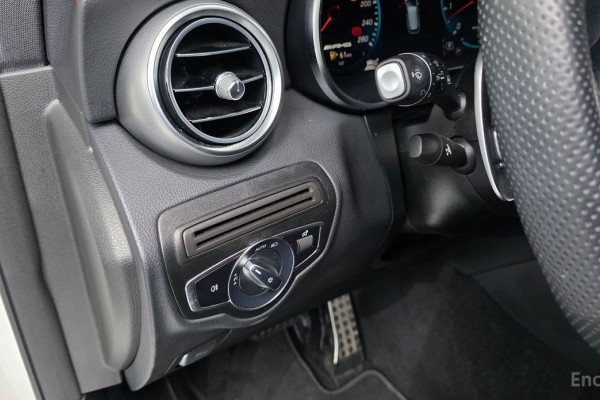 2021 Mercedes-Benz GLC с пробегом 40 097 км