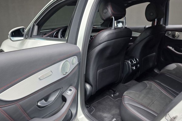 2021 Mercedes-Benz GLC с пробегом 40 097 км