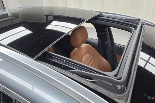 2022 Mercedes-Benz GLC с пробегом 71 551 км