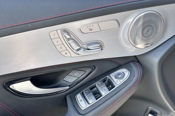 2021 Mercedes-Benz GLC с пробегом 53 241 км