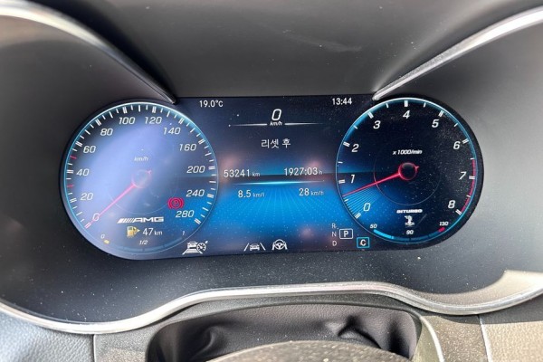 2021 Mercedes-Benz GLC с пробегом 53 241 км