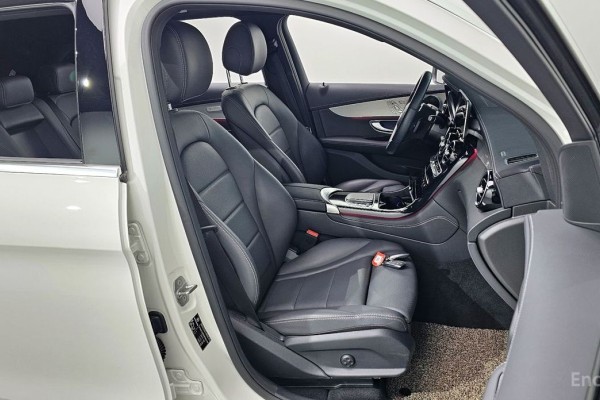 2021 Mercedes-Benz GLC с пробегом 69 674 км