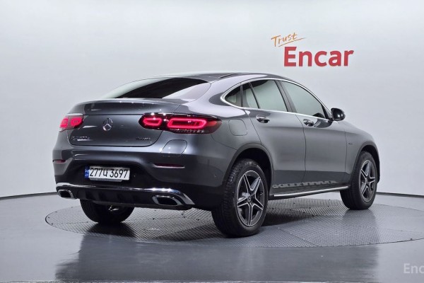 2021 Mercedes-Benz GLC с пробегом 50 023 км