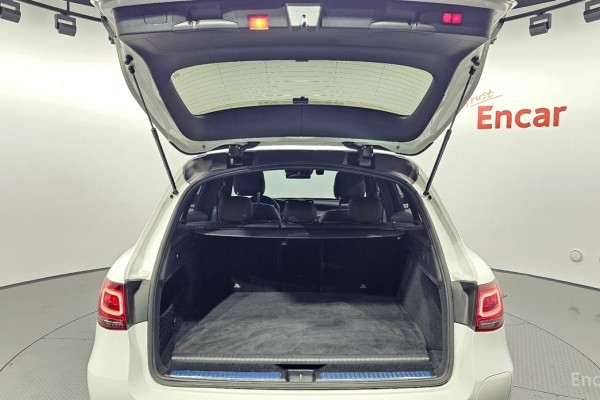 2021 Mercedes-Benz GLC с пробегом 69 674 км