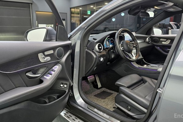 2021 Mercedes-Benz GLC с пробегом 50 023 км