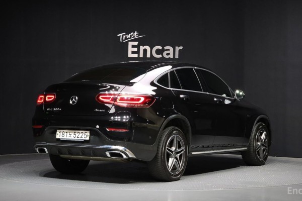 2021 Mercedes-Benz GLC с пробегом 74 895 км