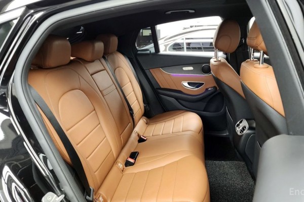 2021 Mercedes-Benz GLC с пробегом 74 895 км