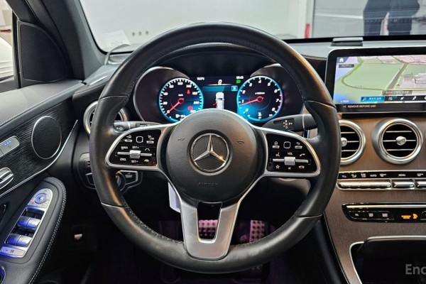 2022 Mercedes-Benz GLC с пробегом 53 967 км
