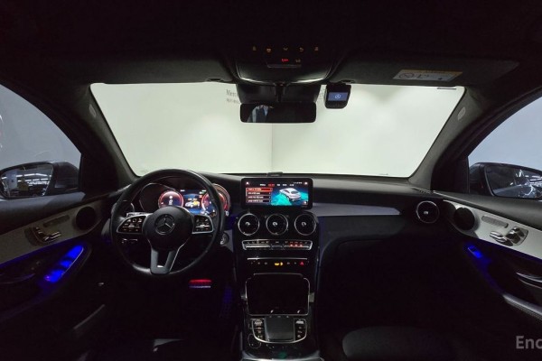 2021 Mercedes-Benz GLC с пробегом 92 757 км