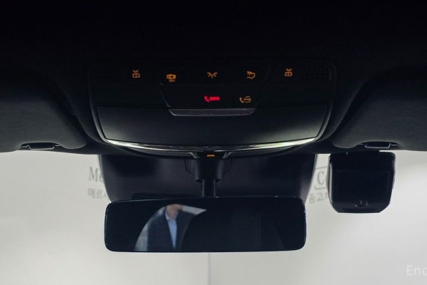 2021 Mercedes-Benz GLC с пробегом 92 757 км