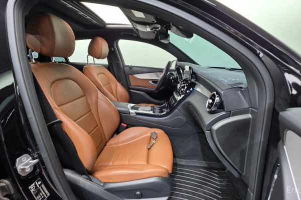 2021 Mercedes-Benz GLC с пробегом 132 273 км