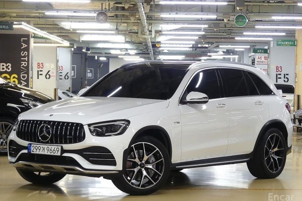 2021 Mercedes-Benz GLC с пробегом 43 000 км