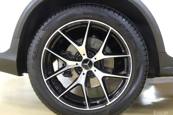 2021 Mercedes-Benz GLC с пробегом 43 000 км