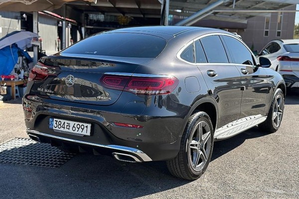 2021 Mercedes-Benz GLC с пробегом 40 957 км