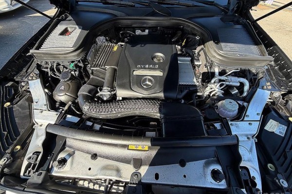 2021 Mercedes-Benz GLC с пробегом 40 957 км