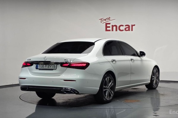 2022 Mercedes-Benz E-Класс с пробегом 53 272 км