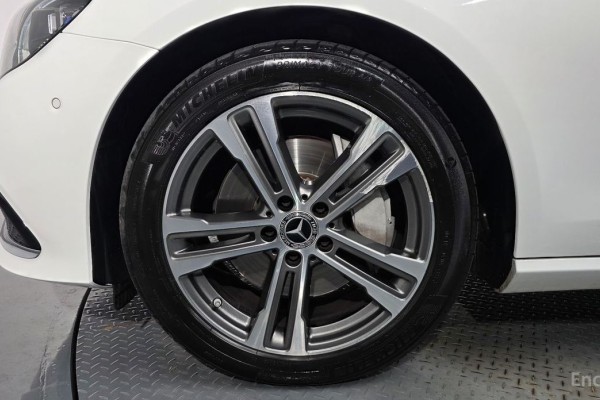 2022 Mercedes-Benz E-Класс с пробегом 53 272 км