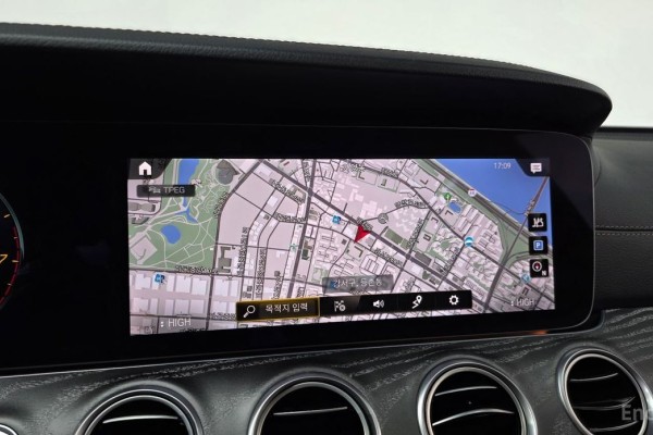 2022 Mercedes-Benz E-Класс с пробегом 53 272 км