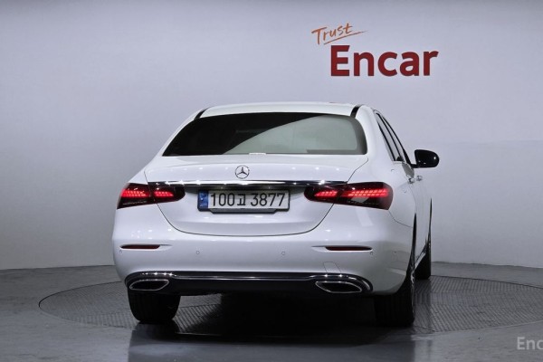 2022 Mercedes-Benz E-Класс с пробегом 54 532 км