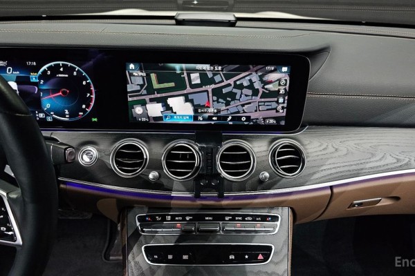 2022 Mercedes-Benz E-Класс с пробегом 47 374 км