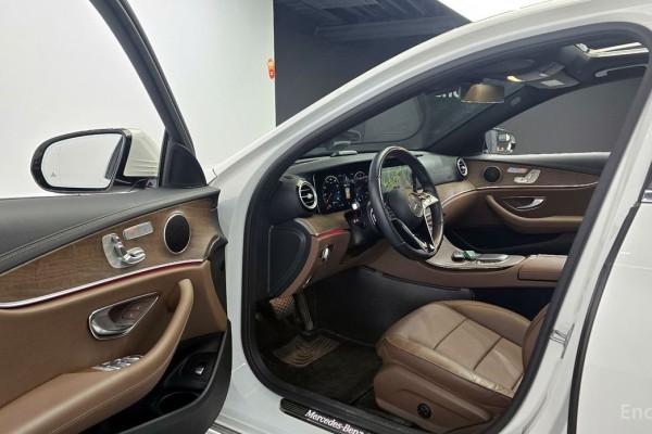 2022 Mercedes-Benz E-Класс с пробегом 54 532 км