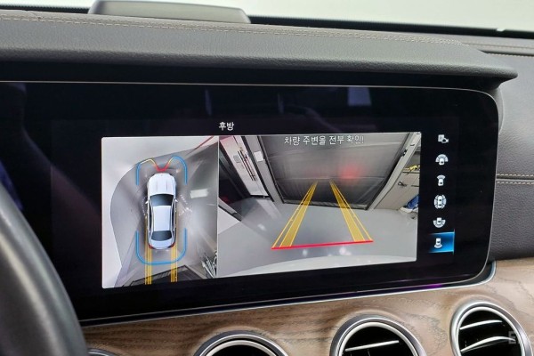 2022 Mercedes-Benz E-Класс с пробегом 54 532 км