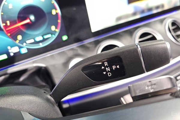 2022 Mercedes-Benz E-Класс с пробегом 119 915 км