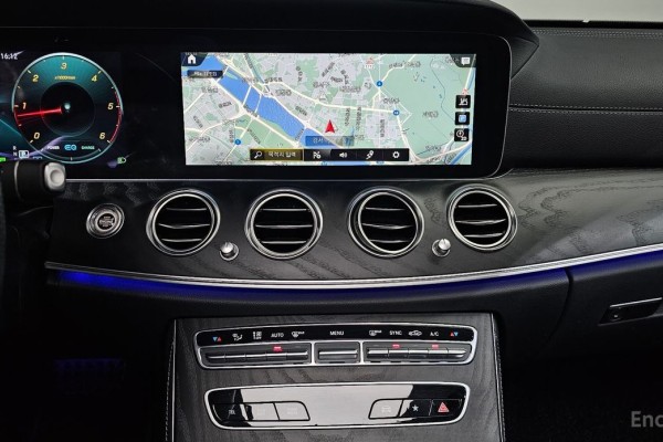 2022 Mercedes-Benz E-Класс с пробегом 119 915 км