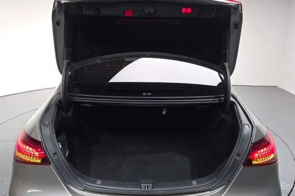 2022 Mercedes-Benz E-Класс с пробегом 119 915 км