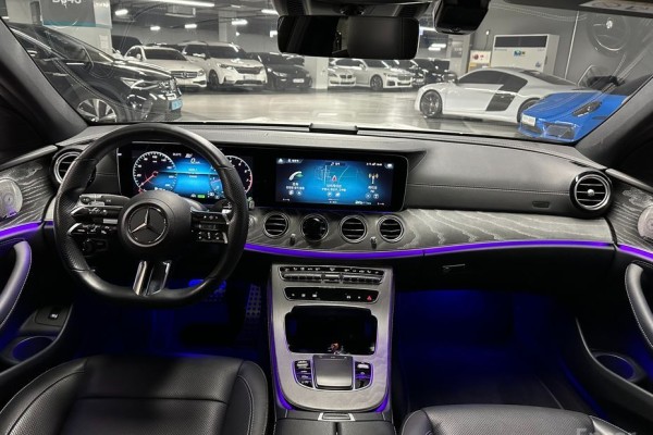 2022 Mercedes-Benz E-Класс с пробегом 53 460 км