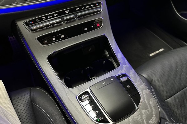 2022 Mercedes-Benz E-Класс с пробегом 53 460 км