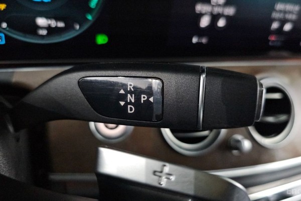 2021 Mercedes-Benz E-Класс с пробегом 124 411 км