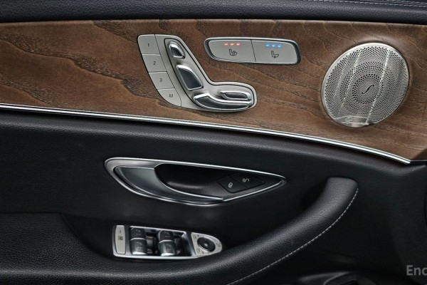 2021 Mercedes-Benz E-Класс с пробегом 124 411 км