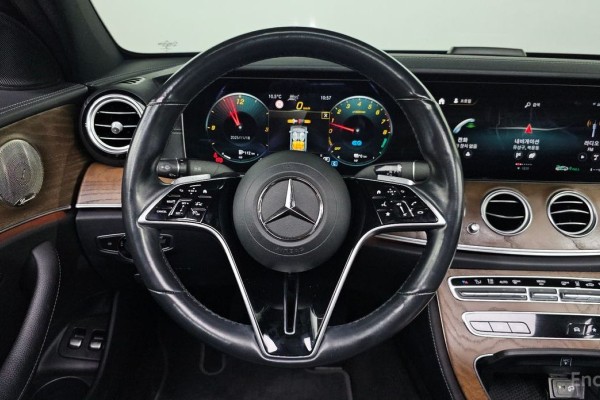 2021 Mercedes-Benz E-Класс с пробегом 124 411 км