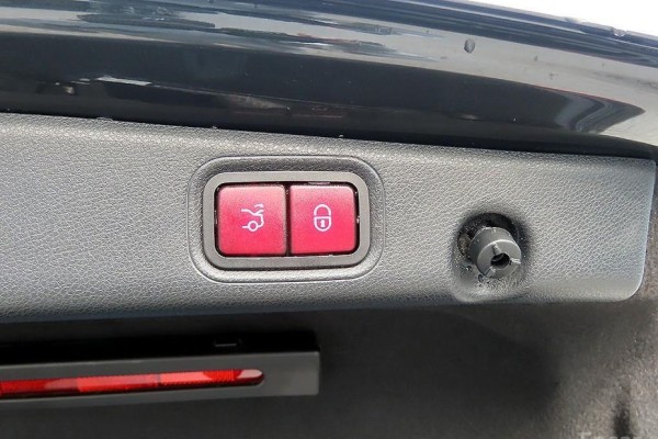 2021 Mercedes-Benz E-Класс с пробегом 83 234 км