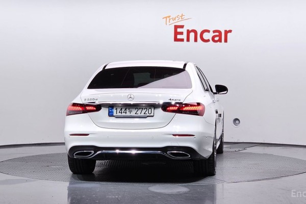 2022 Mercedes-Benz E-Класс с пробегом 42 432 км