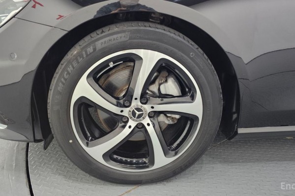 2021 Mercedes-Benz E-Класс с пробегом 61 017 км