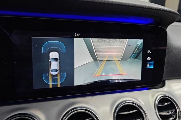 2021 Mercedes-Benz E-Класс с пробегом 61 017 км