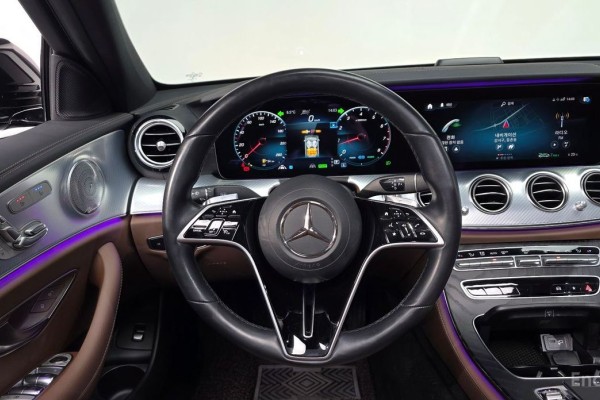 2021 Mercedes-Benz E-Класс с пробегом 55 635 км