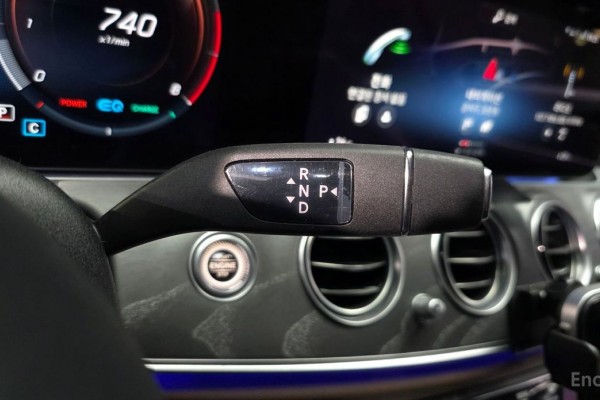 2022 Mercedes-Benz E-Класс с пробегом 60 187 км