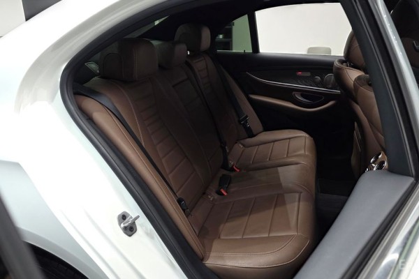 2022 Mercedes-Benz E-Класс с пробегом 60 187 км