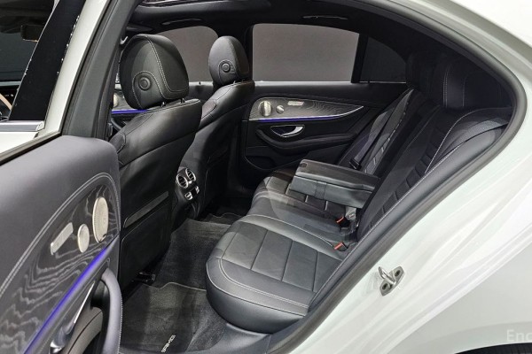 2022 Mercedes-Benz E-Класс с пробегом 60 289 км