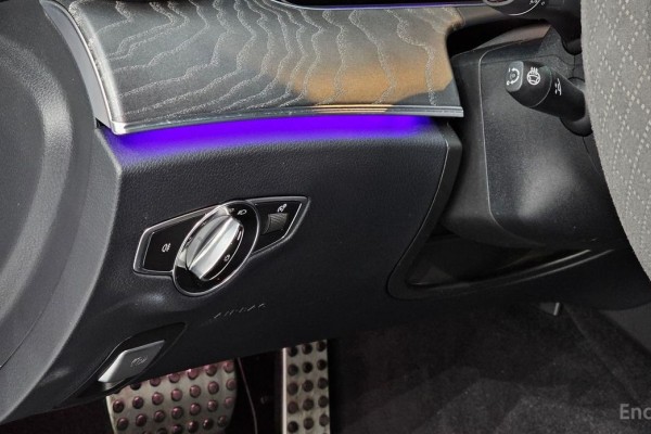 2022 Mercedes-Benz E-Класс с пробегом 60 289 км