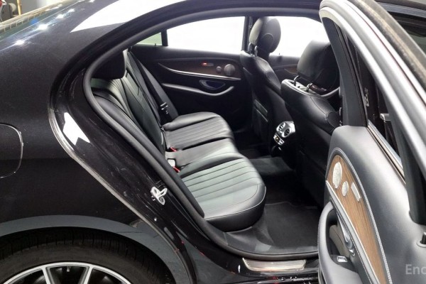 2022 Mercedes-Benz E-Класс с пробегом 128 960 км