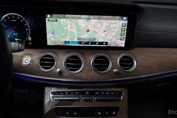 2022 Mercedes-Benz E-Класс с пробегом 128 960 км